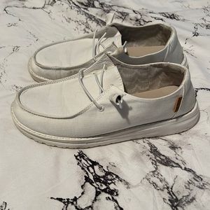 Womens hey dude shoes size 7